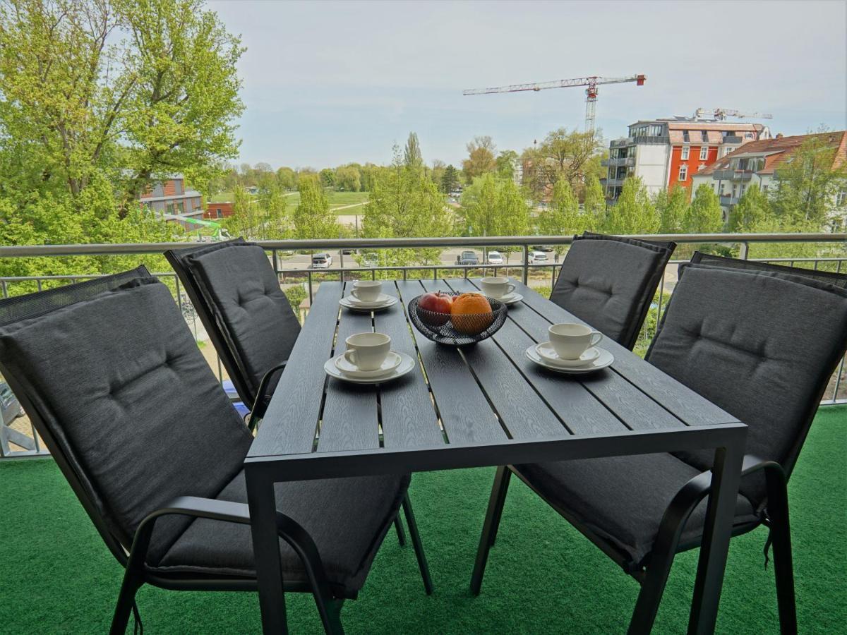 "Hogulu" Brandenburg, Balkon, Neustadt, Kueche, Wassernaehe - Parkplatz Inklusive Apartment Brandenburg  Exterior photo